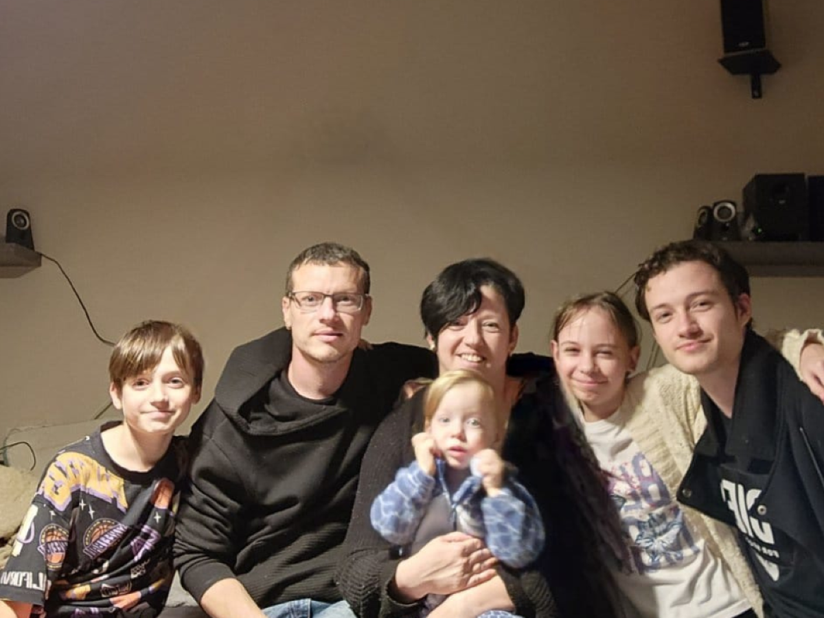 Залман и Оксана воспитывают троих детей и племянницу из Украины